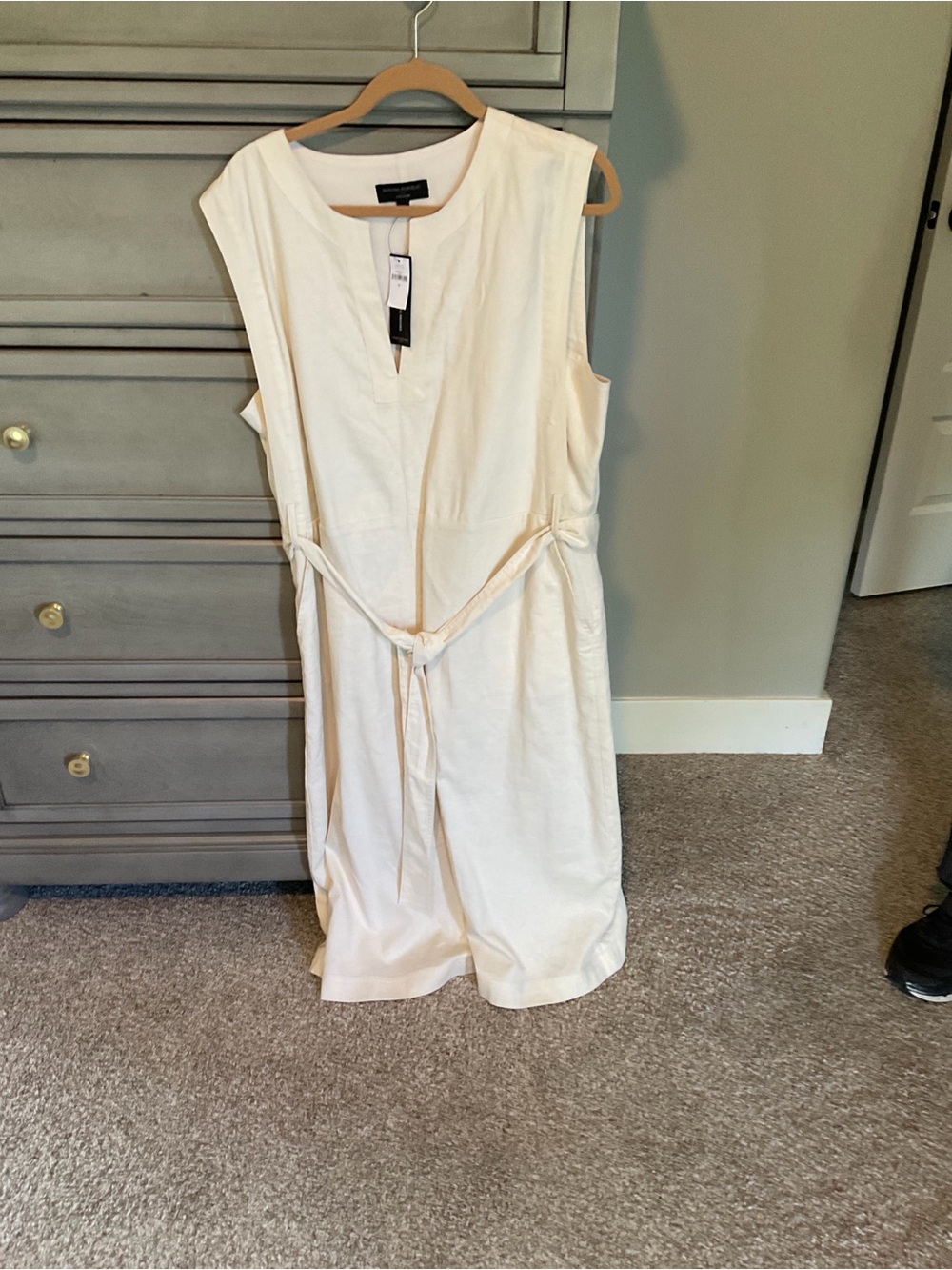 Banana Republic Cream Sleeveless Midi Dress with Tie Waist